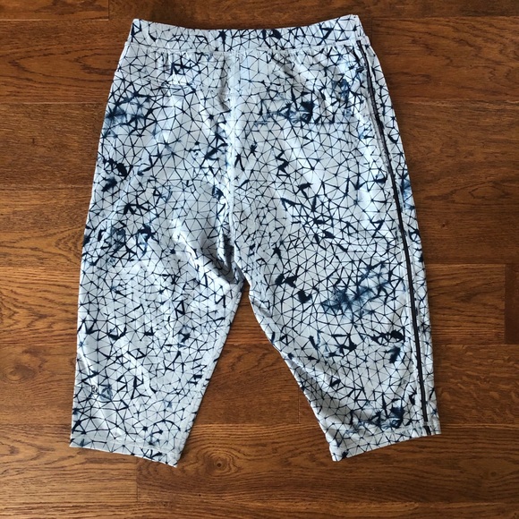 Lululemon Harem Capris - Picture 2 of 4